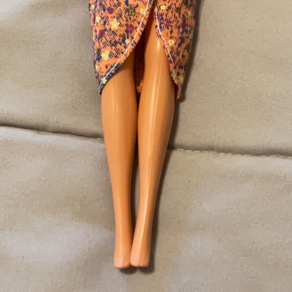 Barbie and the Beat Midge Doll - Picture 5 of 12